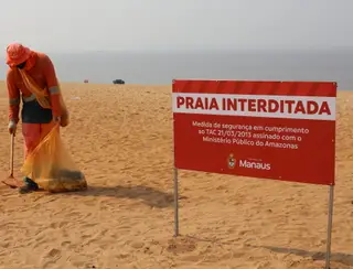 Prefeito anuncia fechamento da praia da Ponta Negra para o banho e auxílio a 6.800 ribeirinhos