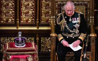 Rei Charles III: Herdeiro assume o trono britânico aos 73 anos